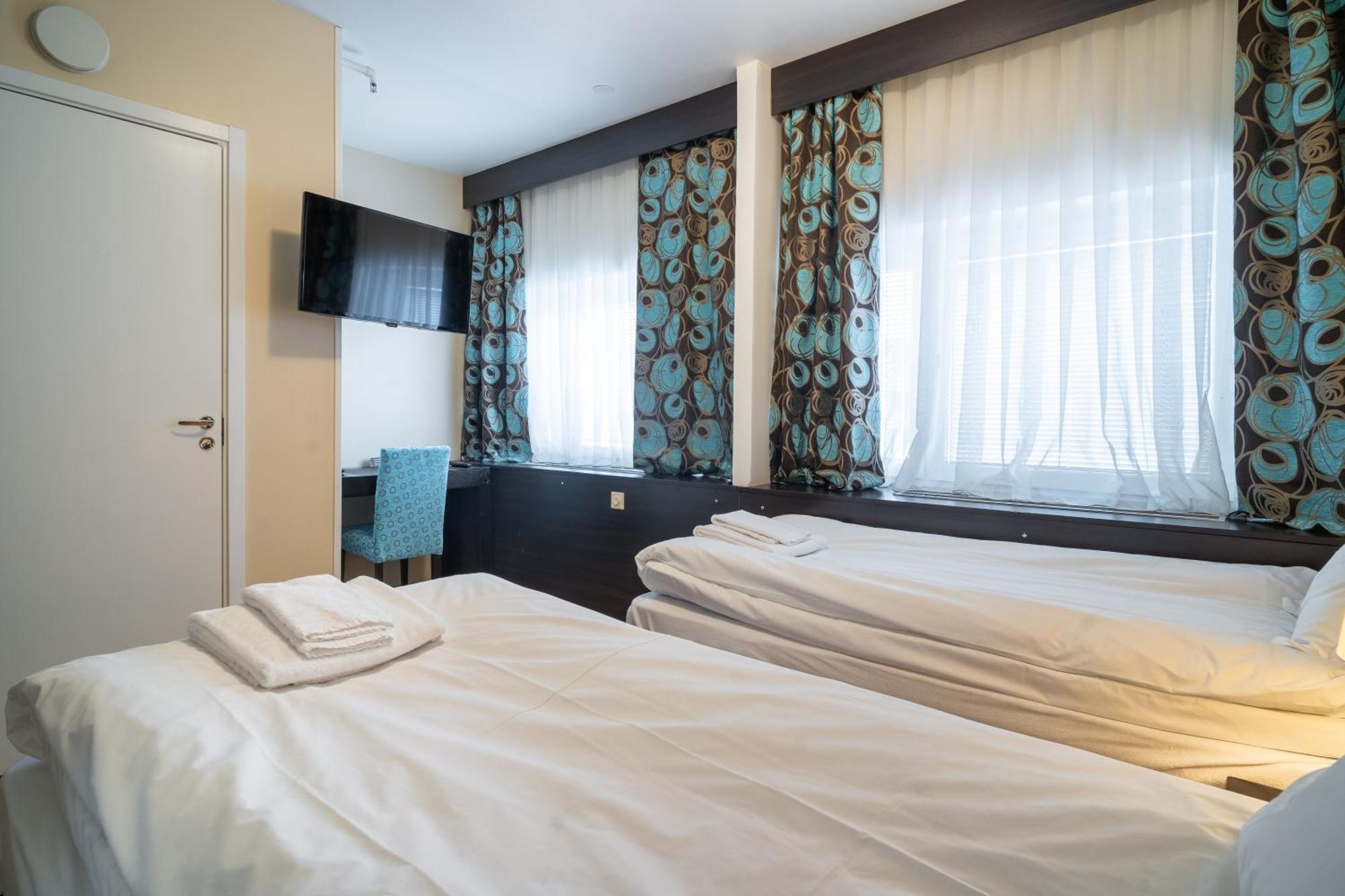 Solna Park & Hotel Exterior photo